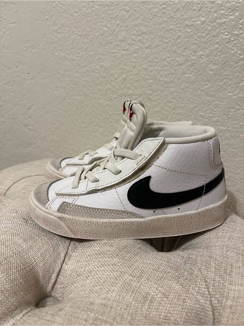 Nike Blazer White and Black Mid-Top Kids Sneakers - Size 10C